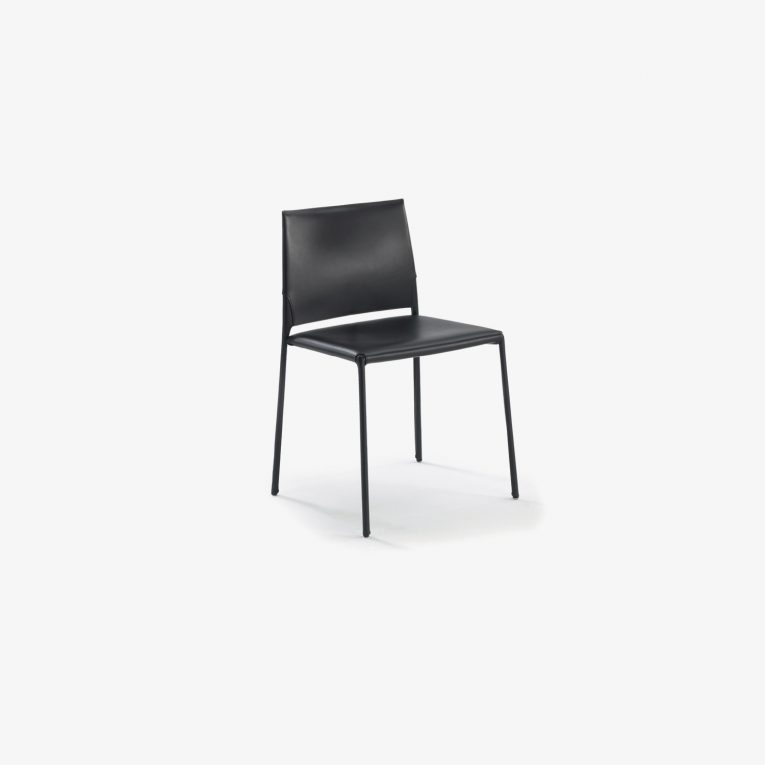 Kau chair with metal frame