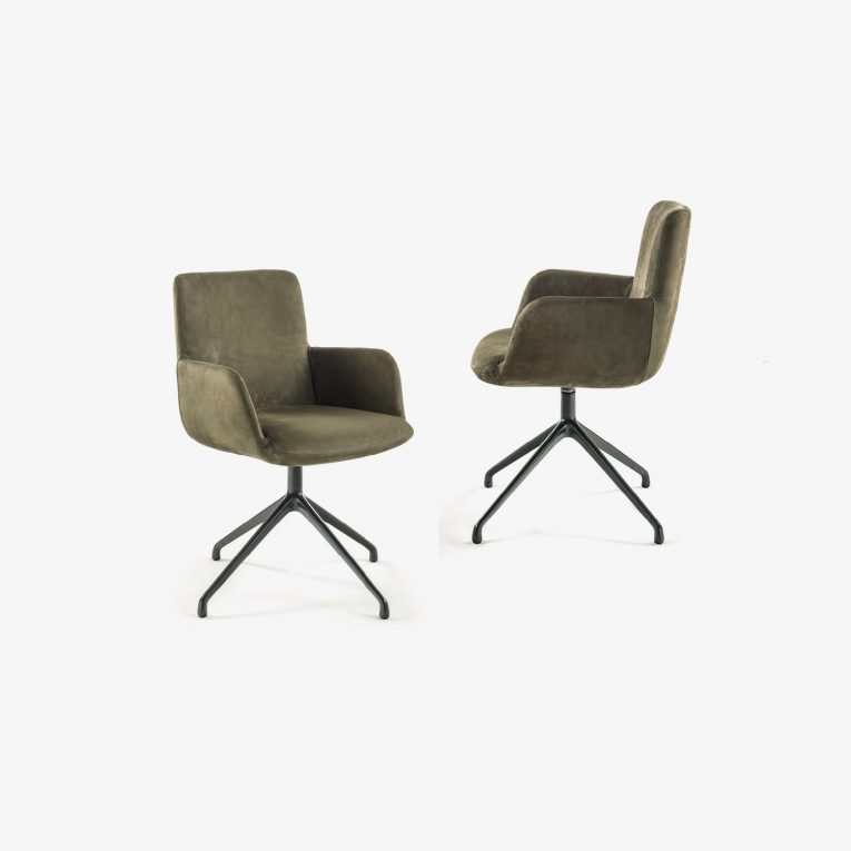 Materia Soft Arm chair with structure in polyurethane