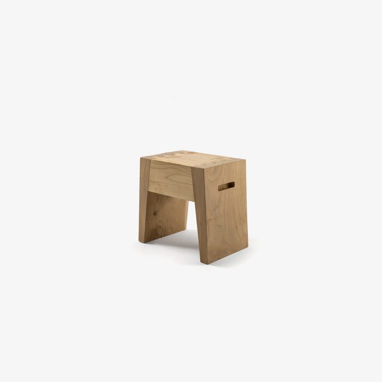 Insieme stool in scented cedar