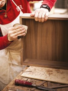 Holzverarbeitung für Luxusmöbel 